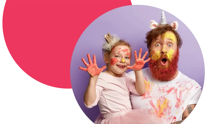 Imagen lado del logo act out family